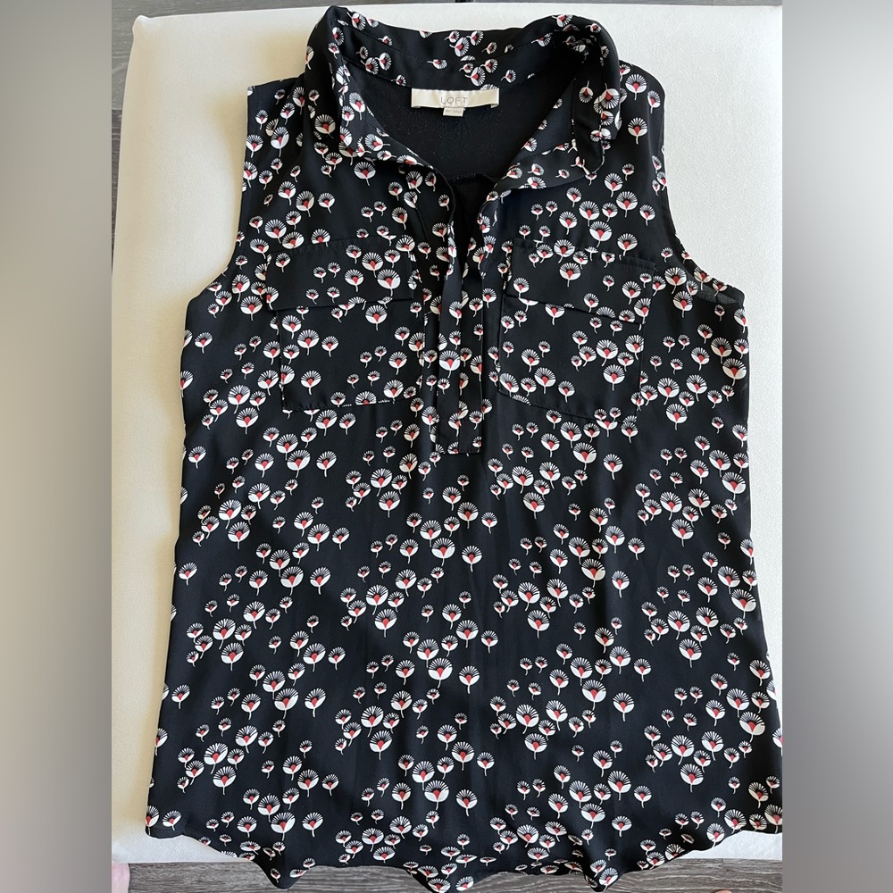 LOFT retro red & black flower mixed media sleeveless blouse